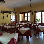 Su Mannau Szálloda 3*